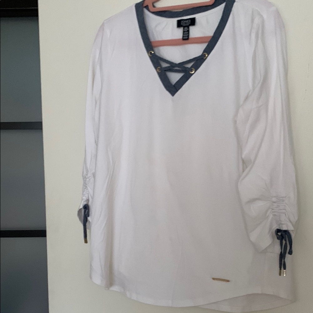 White and Gray Women's Top